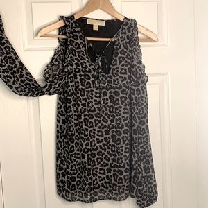 MK top light material open shoulder